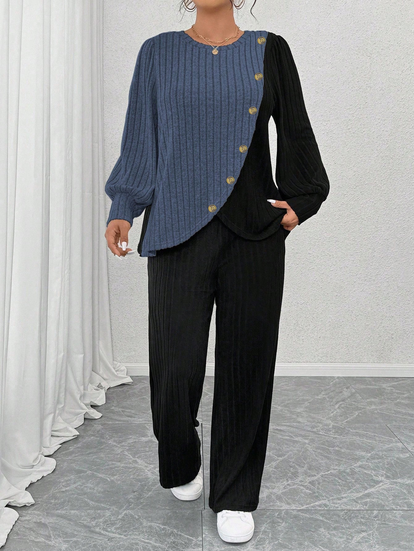 Round-neck Long-sleeve Soft Knit With Textured Color Blocks And Asymmetrical Design - Image 4