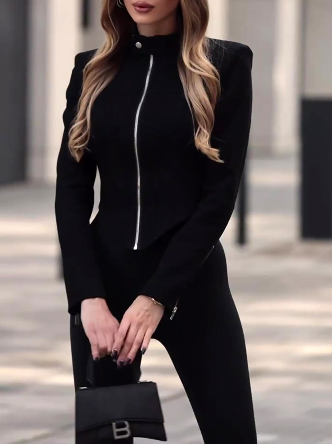 Solid Color Long Sleeve Cropped Top - Image 2